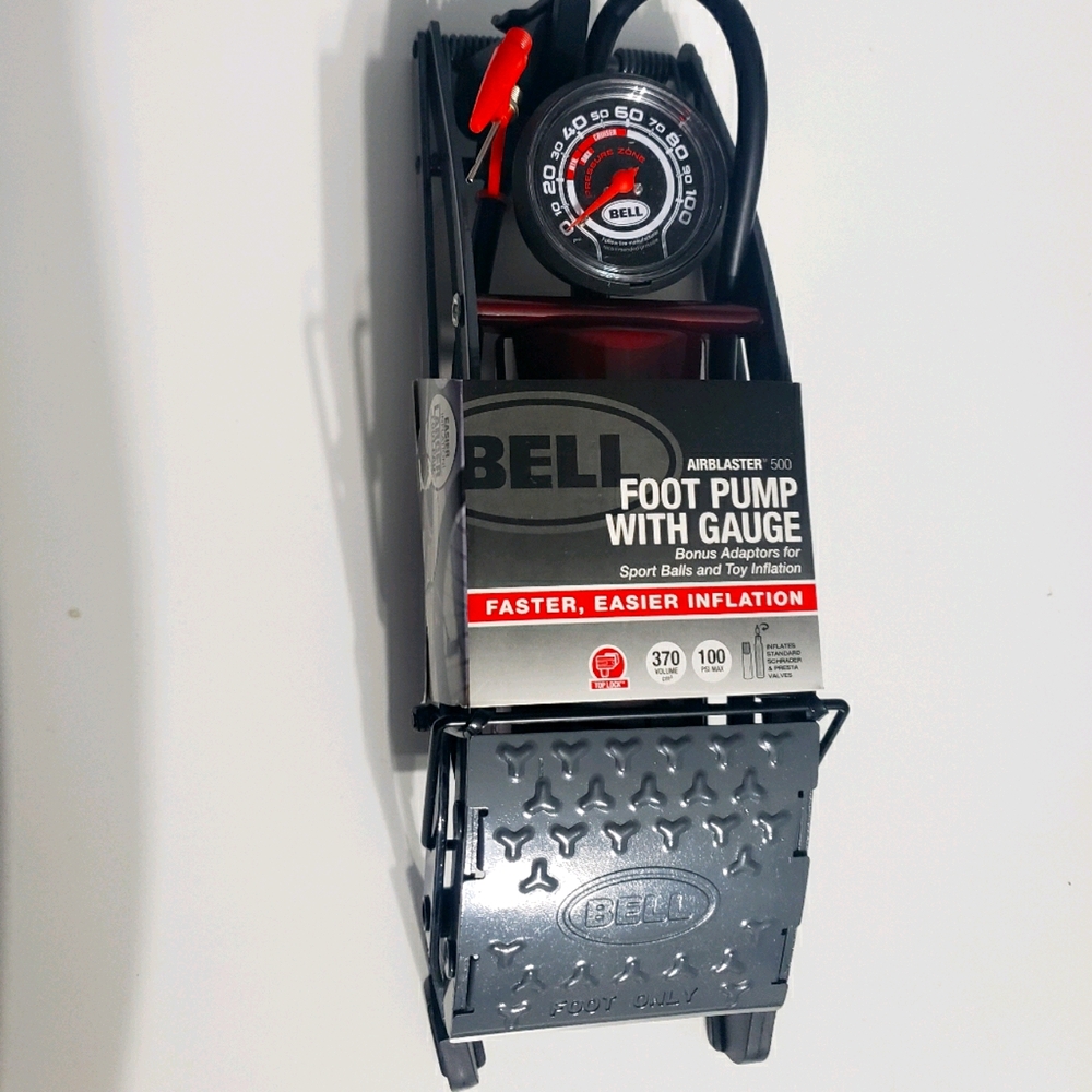 Bell foot pump with gauge